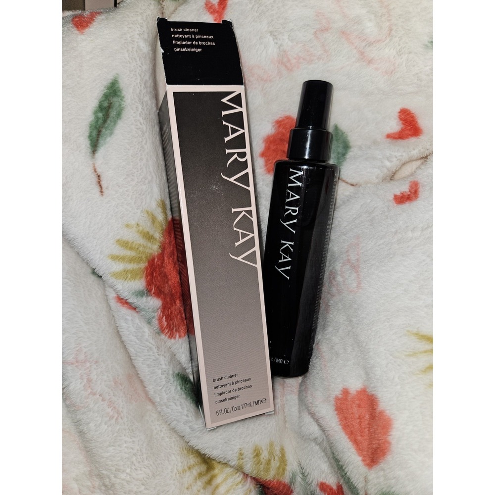 Mary Kay‎  Brush Cleaner New